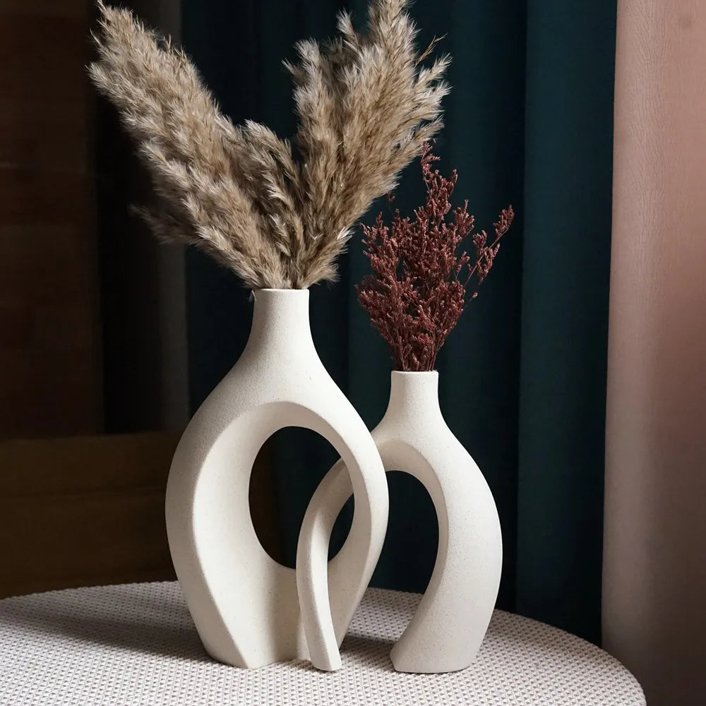 The Cuddling Vases